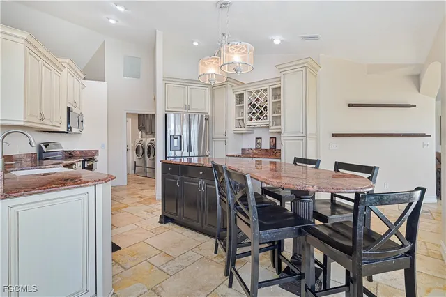 $649,900 | 1409 Southeast 20th Court, Cape Coral, FL 33990