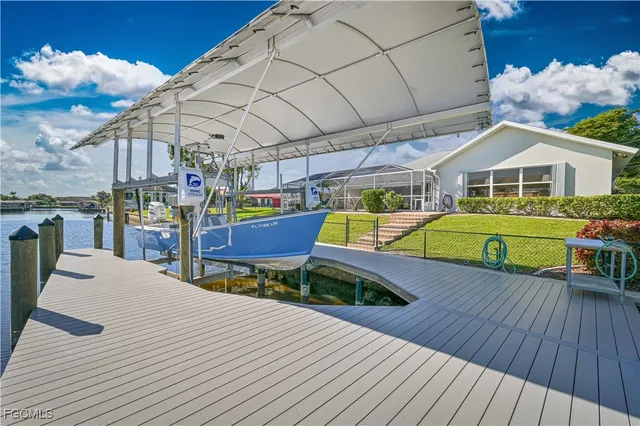 $649,900 | 1409 Southeast 20th Court, Cape Coral, FL 33990