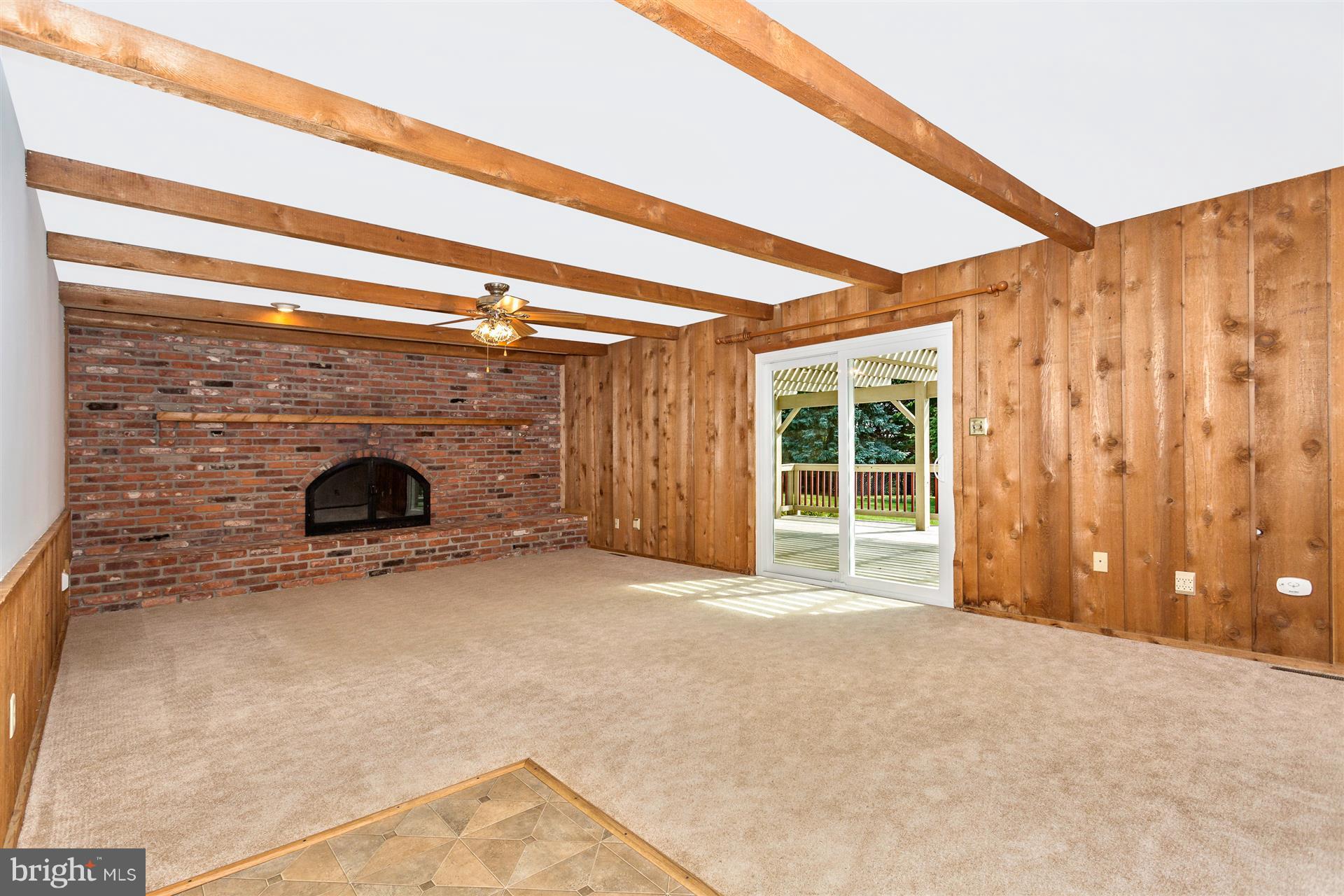 7909 Chestnut Grove Road Frederick, MD 21701 - Photo 11 of 30 Family Room
