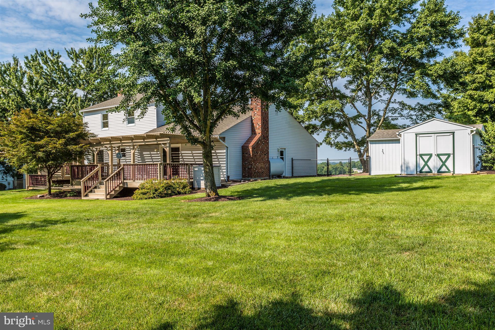 7909 Chestnut Grove Road Frederick, MD 21701 - Photo 29 of 30 View of deck & shed