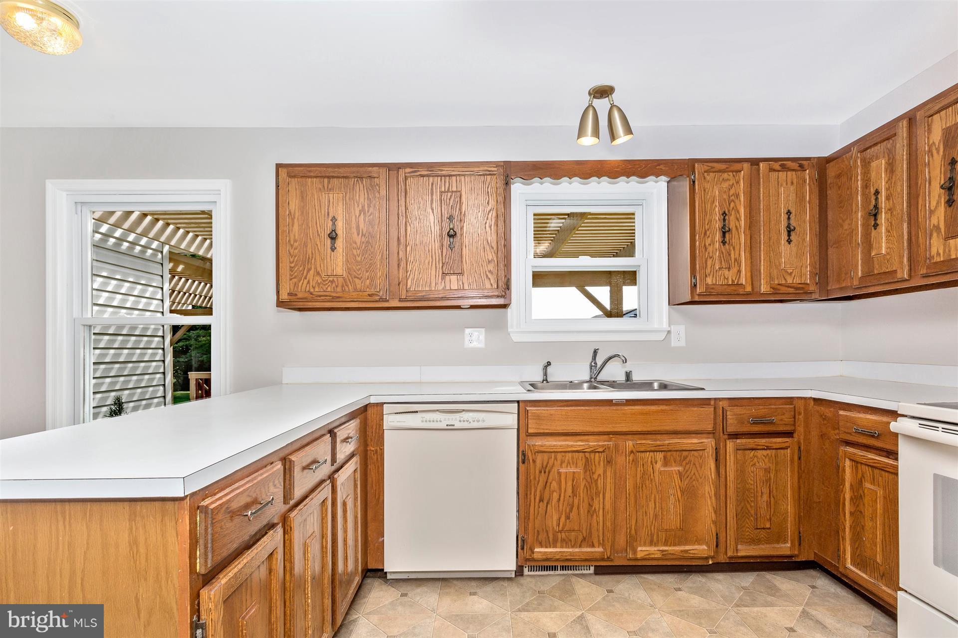 7909 Chestnut Grove Road Frederick, MD 21701 - Photo 10 of 30 Kitchen