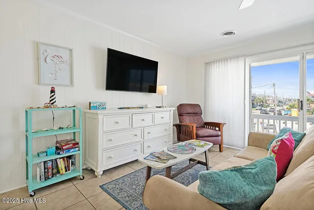 $1,050,000 | 501 Fort Fisher Boulevard South, Unit 6 & 7, Kure Beach, NC 28449