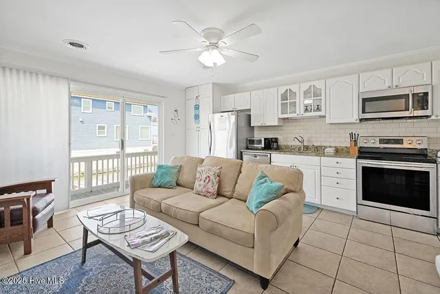 $1,050,000 | 501 Fort Fisher Boulevard South, Unit 6 & 7, Kure Beach, NC 28449