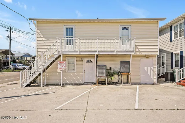 $1,050,000 | 501 Fort Fisher Boulevard South, Unit 6 & 7, Kure Beach, NC 28449