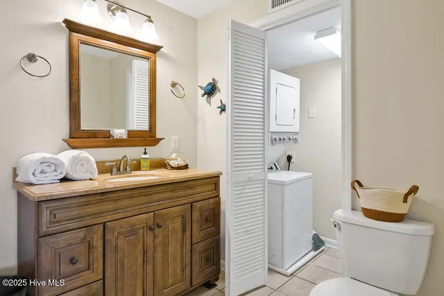 $1,050,000 | 501 Fort Fisher Boulevard South, Unit 6 & 7, Kure Beach, NC 28449