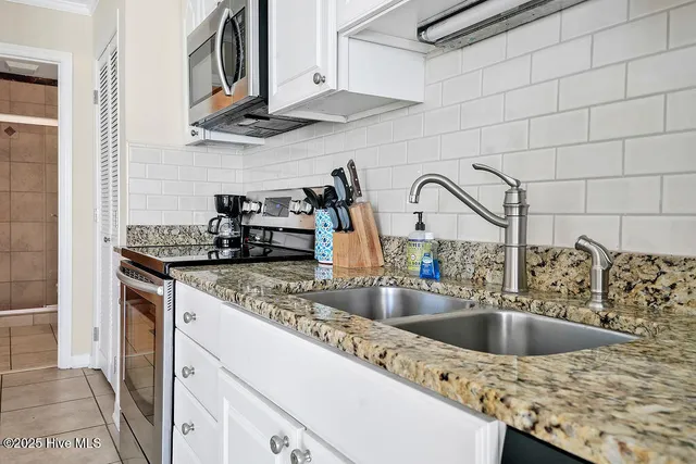 $1,050,000 | 501 Fort Fisher Boulevard South, Unit 6 & 7, Kure Beach, NC 28449