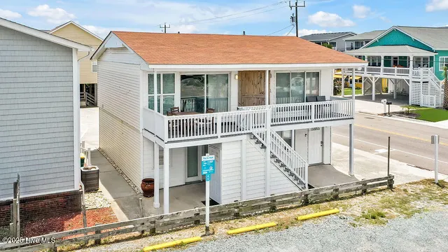 $1,050,000 | 501 Fort Fisher Boulevard South, Unit 6 & 7, Kure Beach, NC 28449