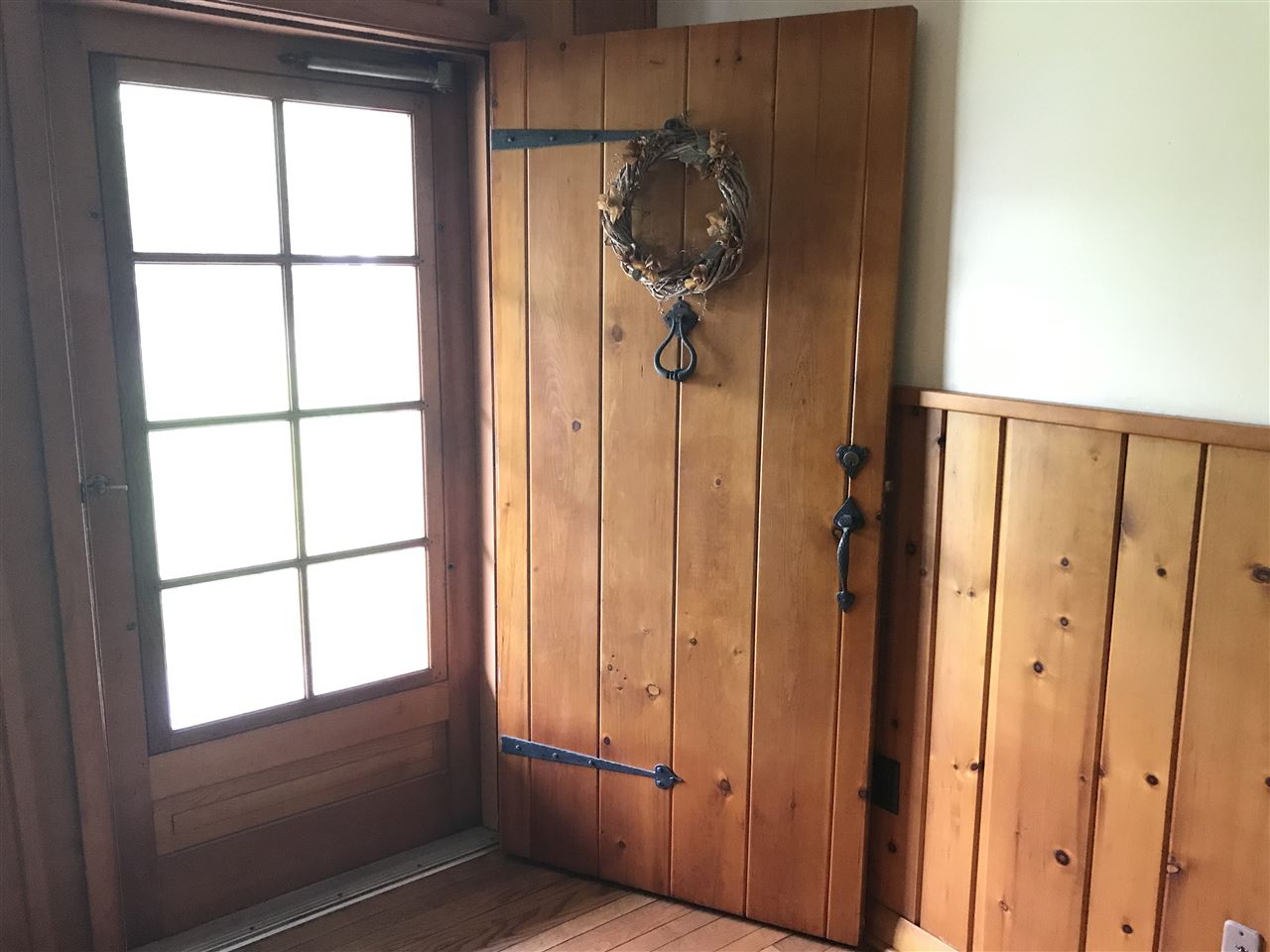 3727 Highcrest Road Rockford, IL 61107 - Photo 3 of 19 a view of an entryway