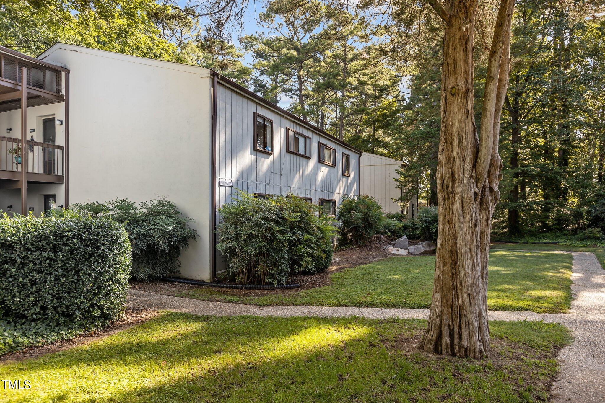 5022 Flint Ridge Place, Unit 5022 Raleigh, NC 27609 - Photo 18 of 35 21-web-or-mls-IMGL6777