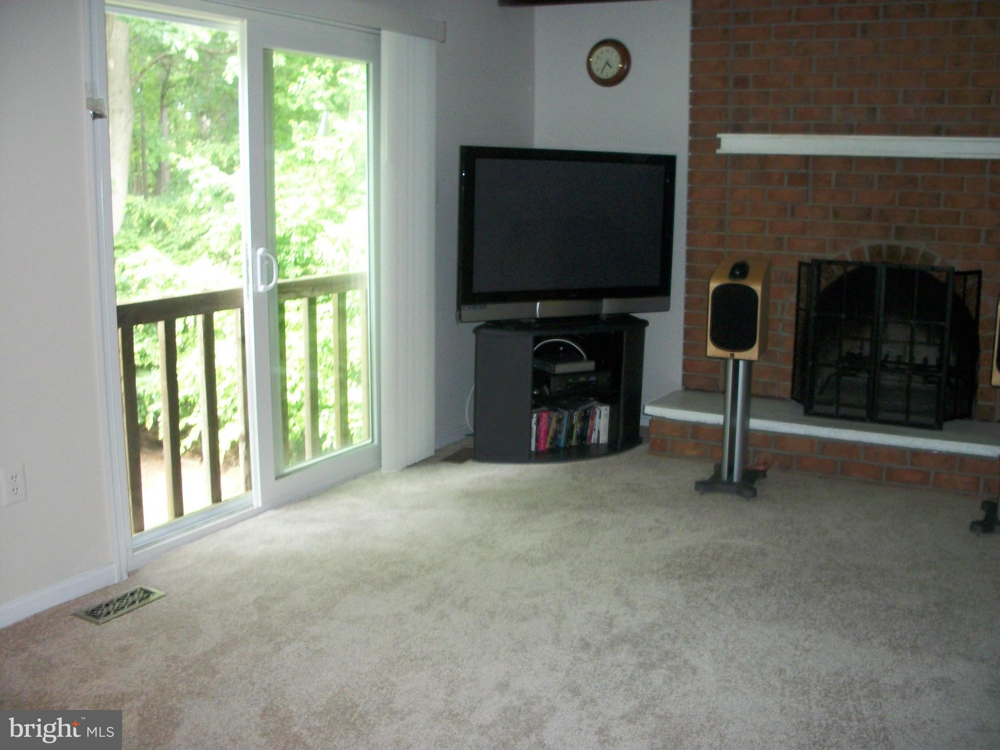 7108 Rivers Edge Road Columbia, MD 21044 - Photo 14 of 30 Family Room