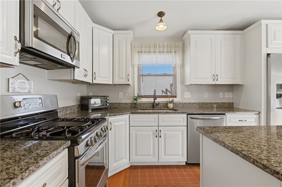 29 Morning Glory Road Cumberland, RI 02864 - Photo 6 of 29
