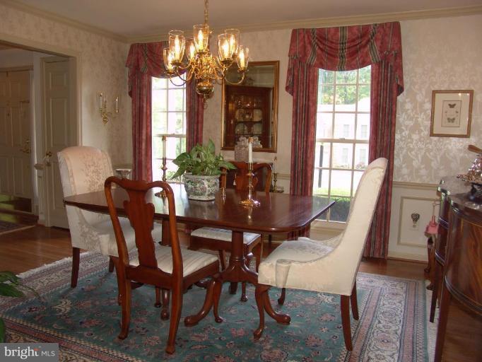8323 Kings Ridge Court Springfield, VA 22153 - Photo 2 of 30 Dining Room