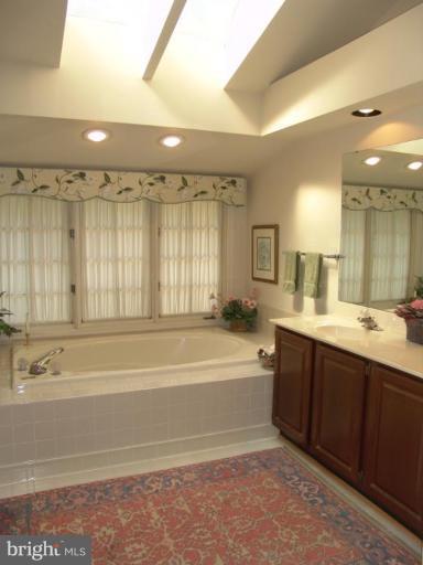 8323 Kings Ridge Court Springfield, VA 22153 - Photo 17 of 30 Master Bath
