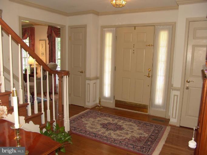 8323 Kings Ridge Court Springfield, VA 22153 - Photo 21 of 30 Entrance / Foyer