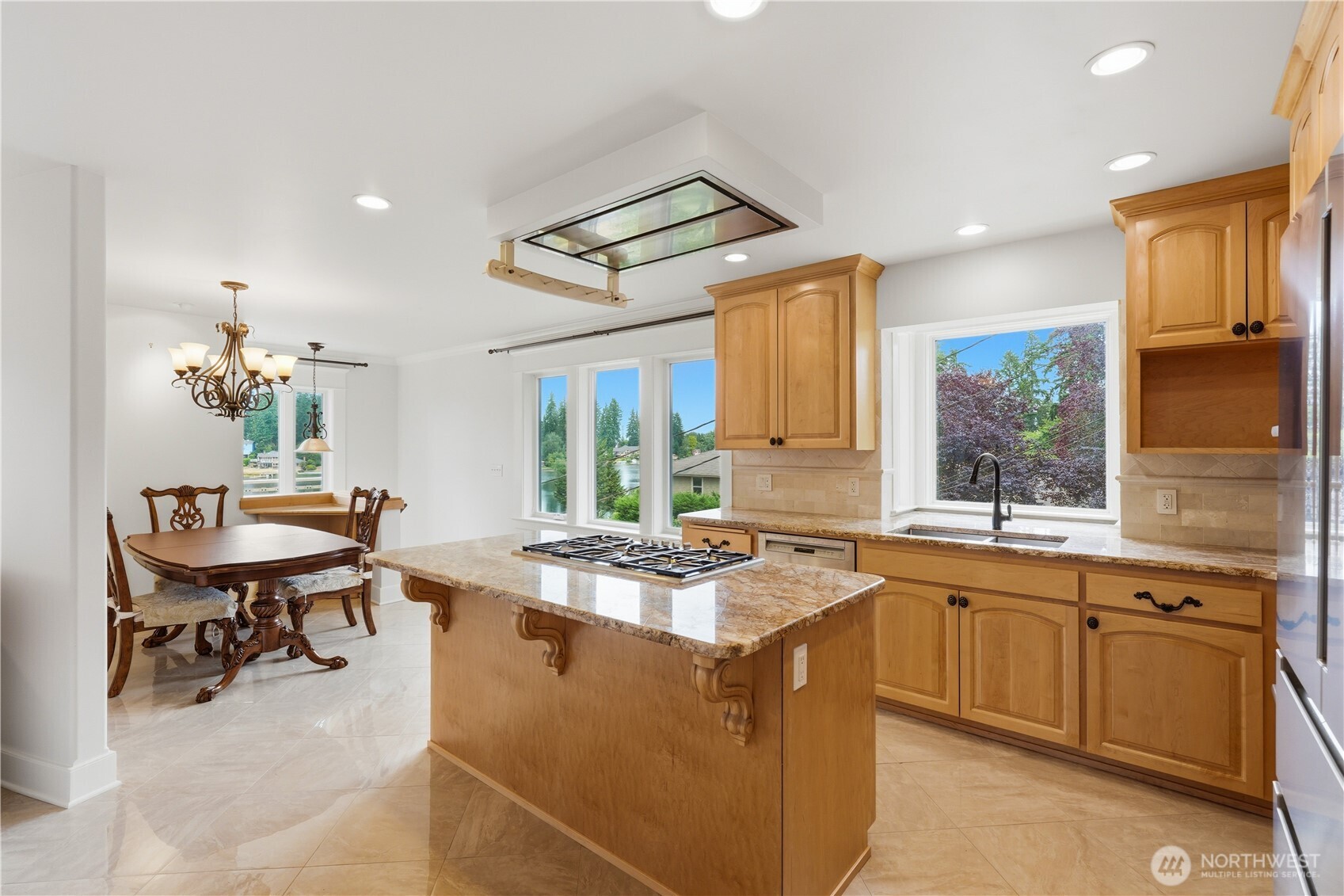3821 Shelby Road Lynnwood, WA 98087 - Photo 10 of 40