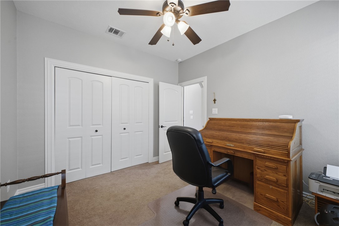 3114 Peterson Way Bryan, TX 77802 - Photo 18 of 36