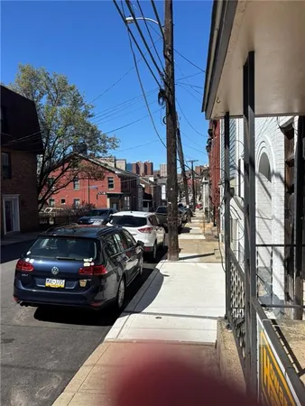 $1,499 | 137 South 12th Street, Pittsburgh, PA 15203
