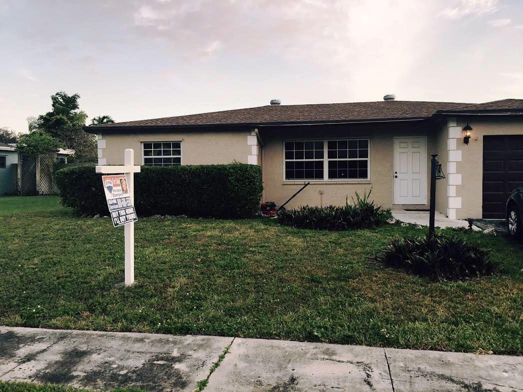 4629 Avalon Street Boca Raton, FL 33428 - Photo 3 of 4 Avalon