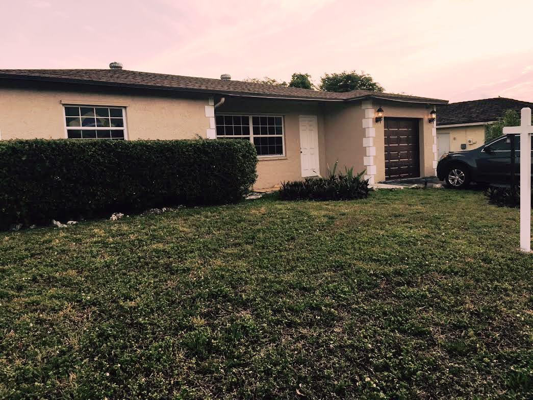 4629 Avalon Street Boca Raton, FL 33428 - Photo 4 of 4 4629