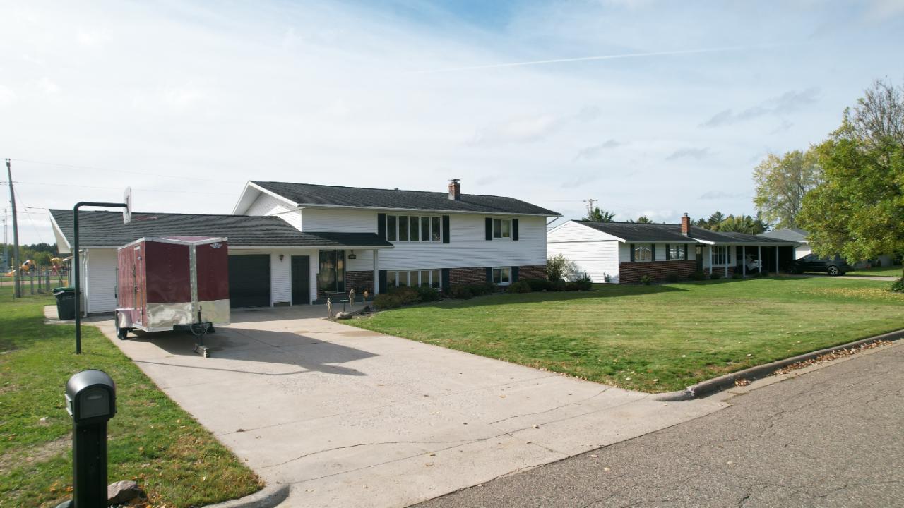 1270 East King Road Tomahawk, WI 54487 - Photo 3 of 71 Gallery Image 3