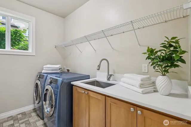 $1,829,888 | 721 Lingering Pine Drive Northwest, Issaquah, WA 98027