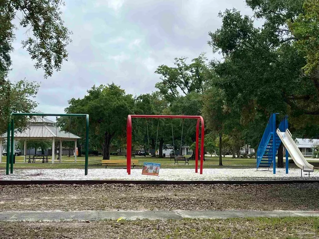 $1,975 | 1410 East Gadsden Street, Pensacola, FL 32501