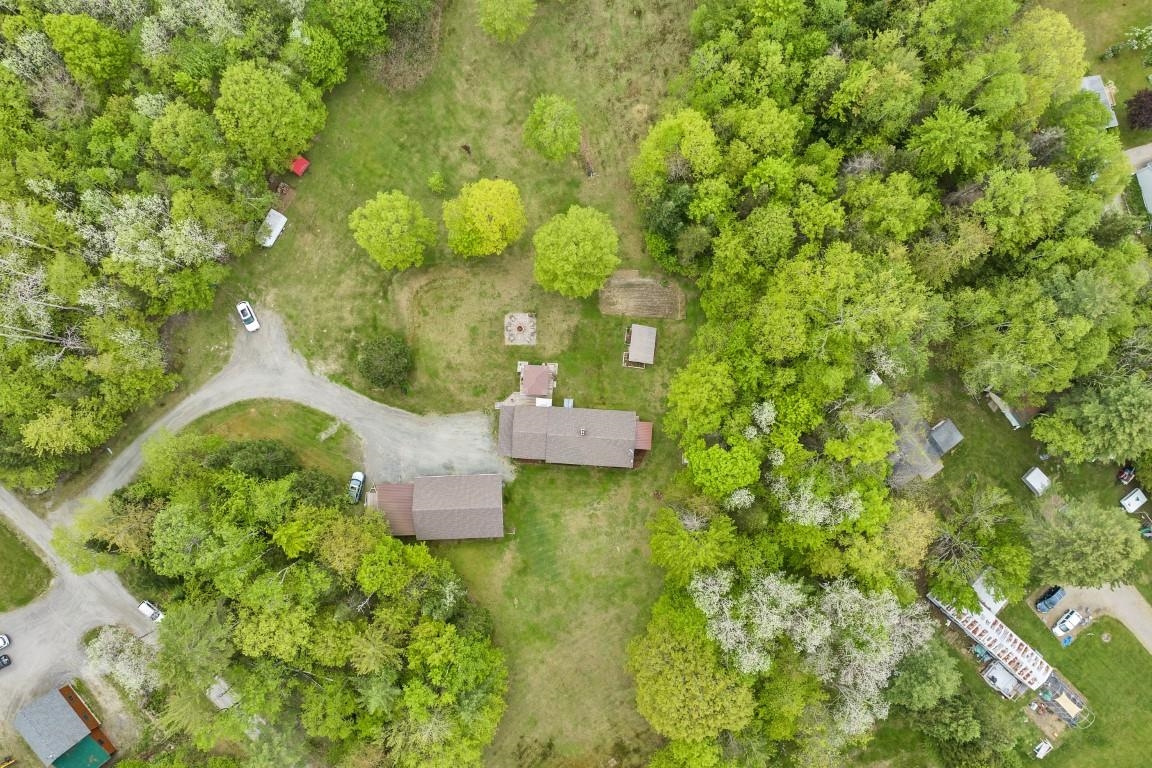 22 Holiday Acres Road Whitefield, NH 03598 - Photo 3 of 31
