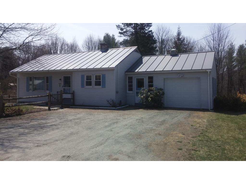 530 Chandler Road Hartford, VT 05001 - Photo 3 of 23 Gallery Image 3