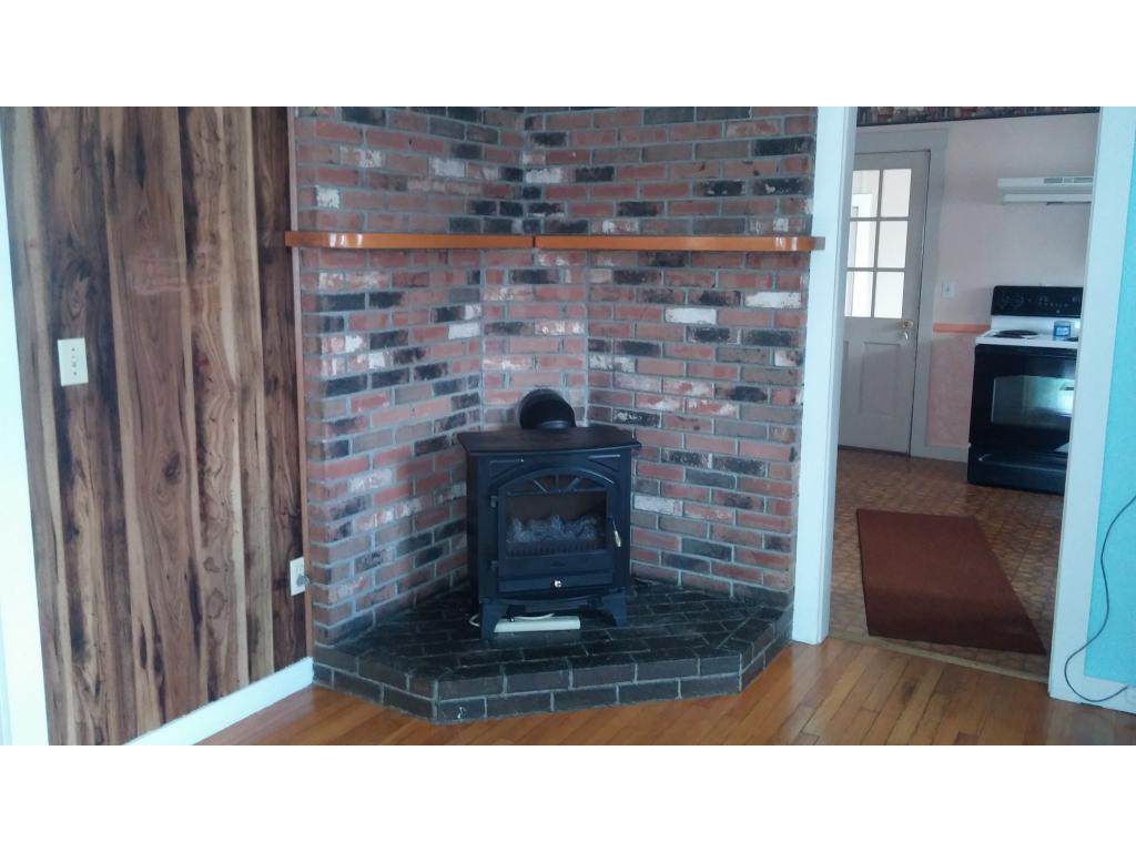 530 Chandler Road Hartford, VT 05001 - Photo 4 of 23 Gallery Image 4
