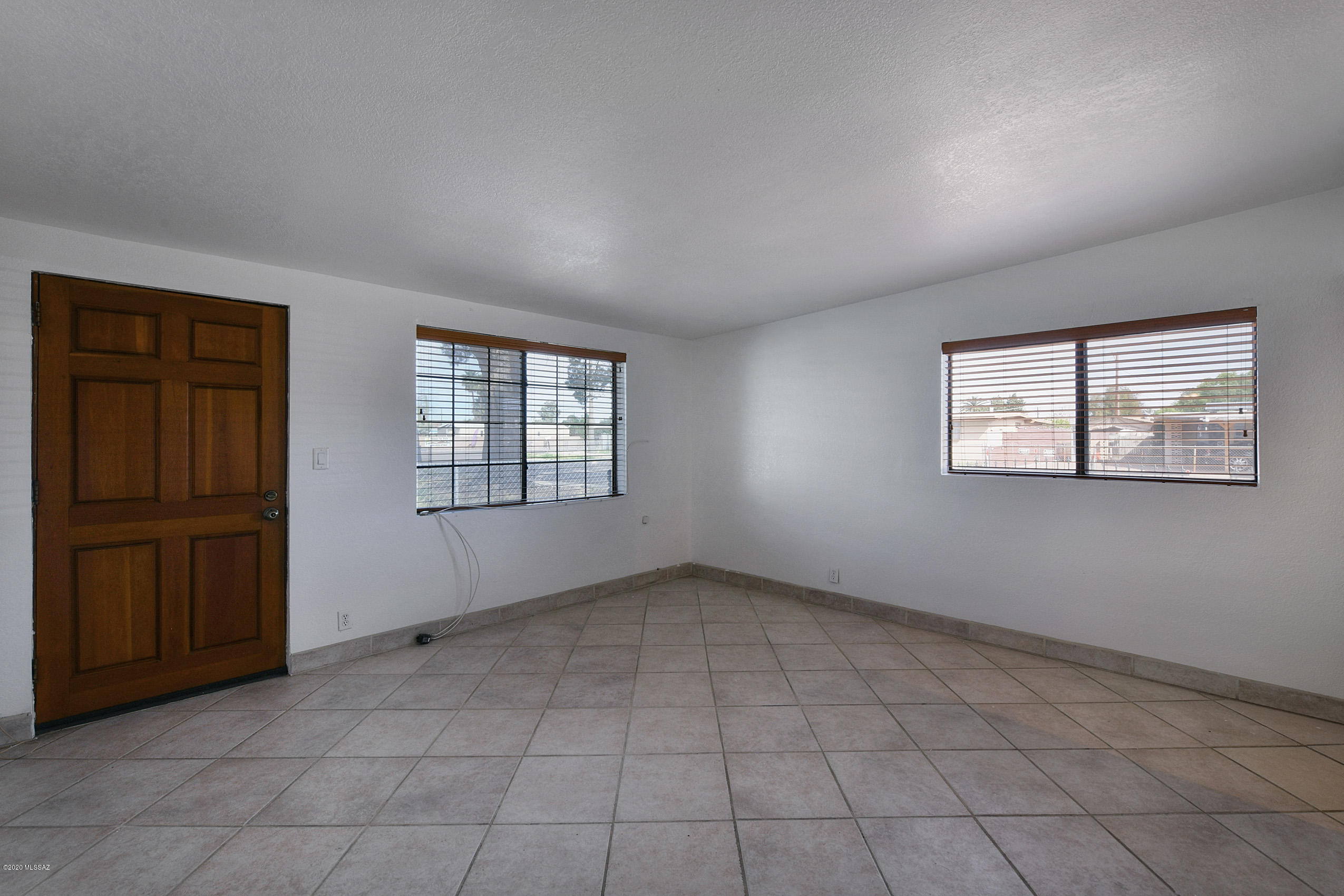 1343 West Kleindale Road Tucson, AZ 85705 - Photo 8 of 26 Gallery Image 8