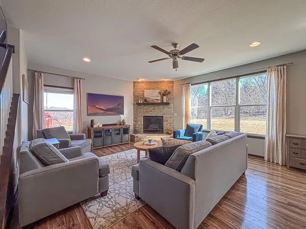 $899,900 | W275-n358 Arrowhead Trail, Waukesha, WI 53188