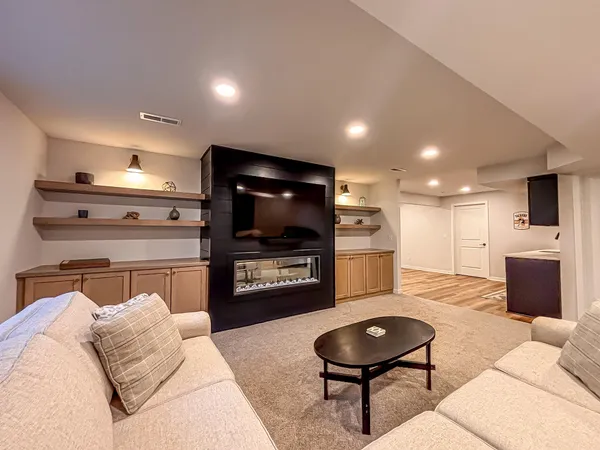 $899,900 | W275-n358 Arrowhead Trail, Waukesha, WI 53188