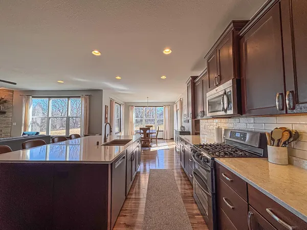 $899,900 | W275-n358 Arrowhead Trail, Waukesha, WI 53188