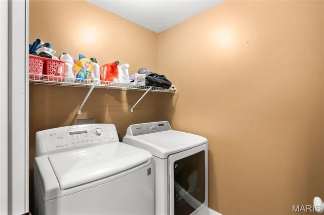 $860,000 | 330 Stonehenge Drive, Washington, MO 63090