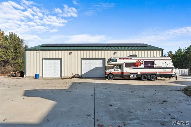 $860,000 | 330 Stonehenge Drive, Washington, MO 63090