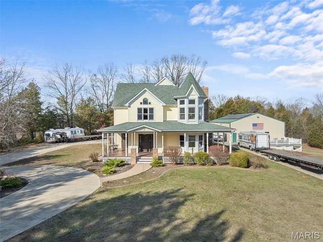 $860,000 | 330 Stonehenge Drive, Washington, MO 63090