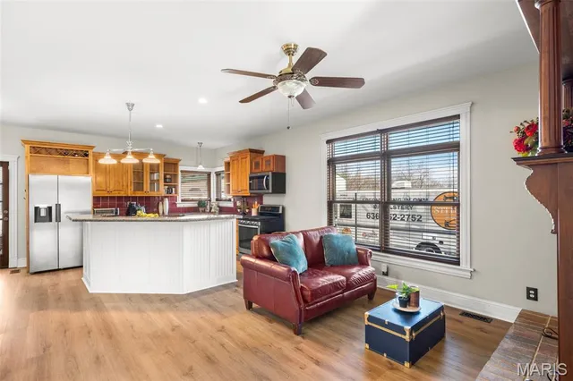 $860,000 | 330 Stonehenge Drive, Washington, MO 63090