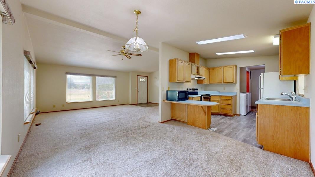 31009 South Gerards Road Kennewick, WA 99337 - Photo 10 of 37 Gallery Image 10