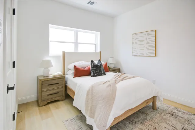 $3,600 | 1214 West 24th Street, Unit D, Houston, TX 77008