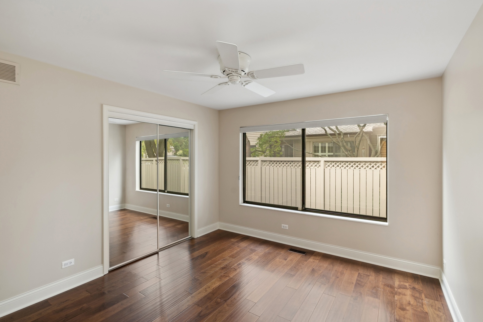 605 Shoreline Road Lake Barrington, IL 60010 - Photo 26 of 43 Gallery Image 26