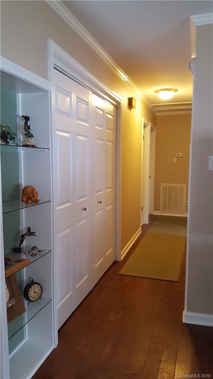 7 Somerset Road, Unit 11 Arden, NC 28704 - Photo 6 of 15 Gallery Image 6