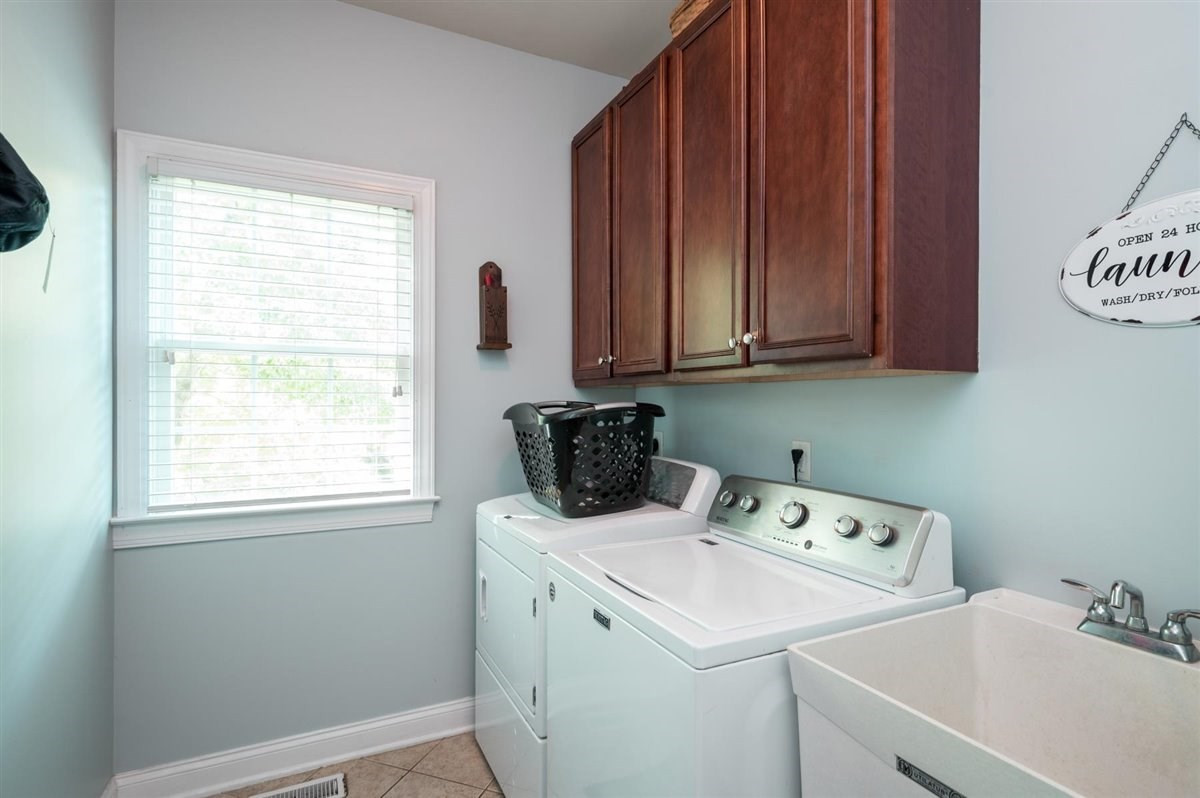4700 Haleytree Court Raleigh, NC 27606 - Photo 11 of 27 Photo 11