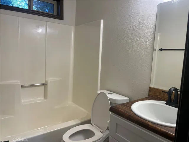 $2,500 | 23878 Lakeview Drive, Crestline, CA 92325