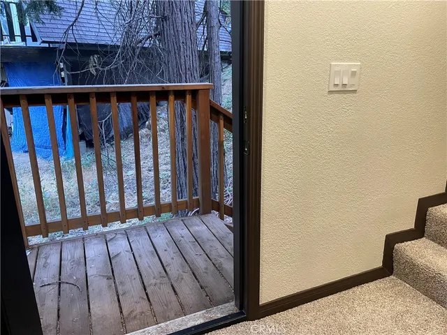 $2,500 | 23878 Lakeview Drive, Crestline, CA 92325