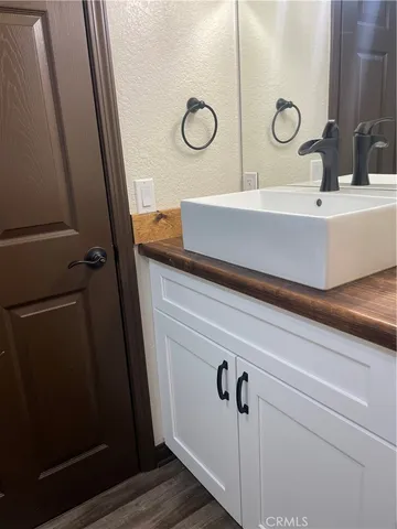 $2,500 | 23878 Lakeview Drive, Crestline, CA 92325