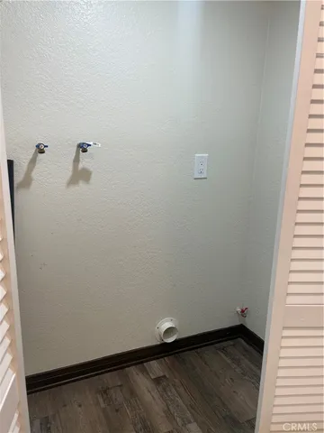 $2,500 | 23878 Lakeview Drive, Crestline, CA 92325