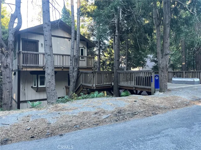 $2,500 | 23878 Lakeview Drive, Crestline, CA 92325