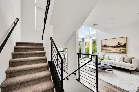 $1,100,000 | 2432 Via Alta, San Diego, CA 92108