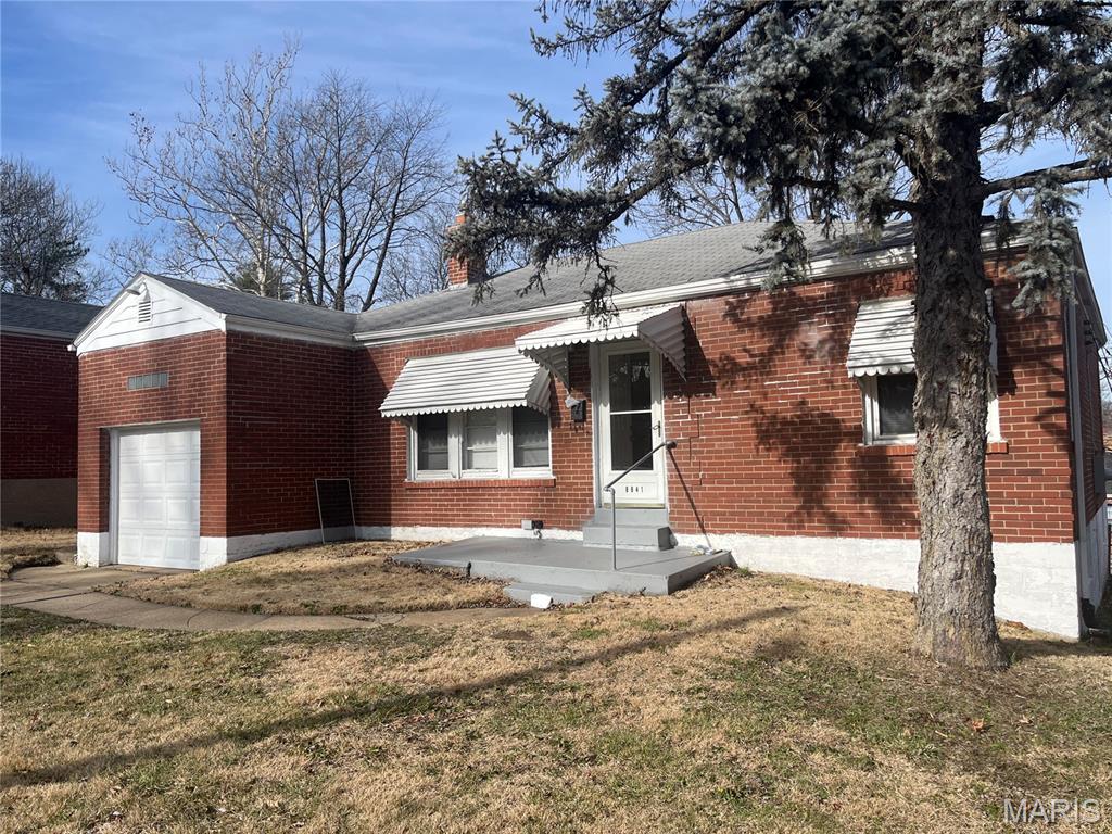 8841 Jennings Station Road Jennings, MO 63136 - Photo 4 of 16