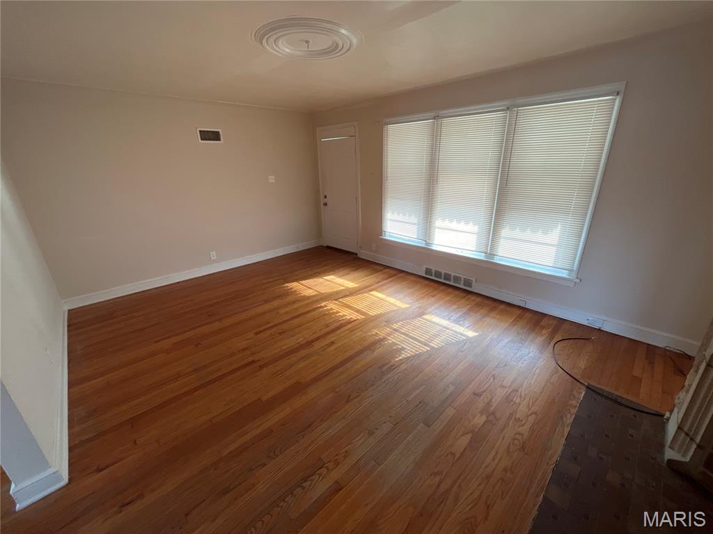 8841 Jennings Station Road Jennings, MO 63136 - Photo 8 of 16